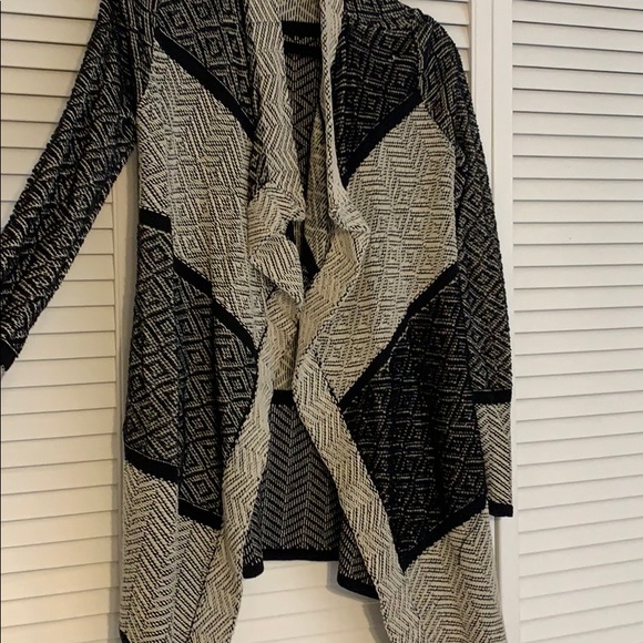 Cardigan - Picture 5 of 7